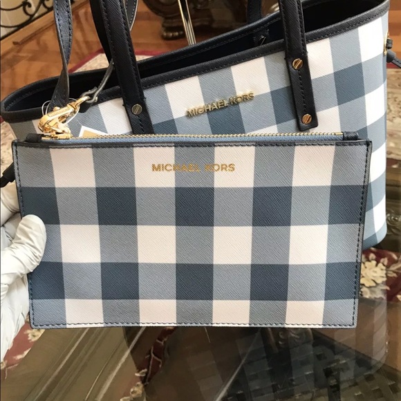 Michael kors plaid small drawstring tote bag - Picture 3 of 8